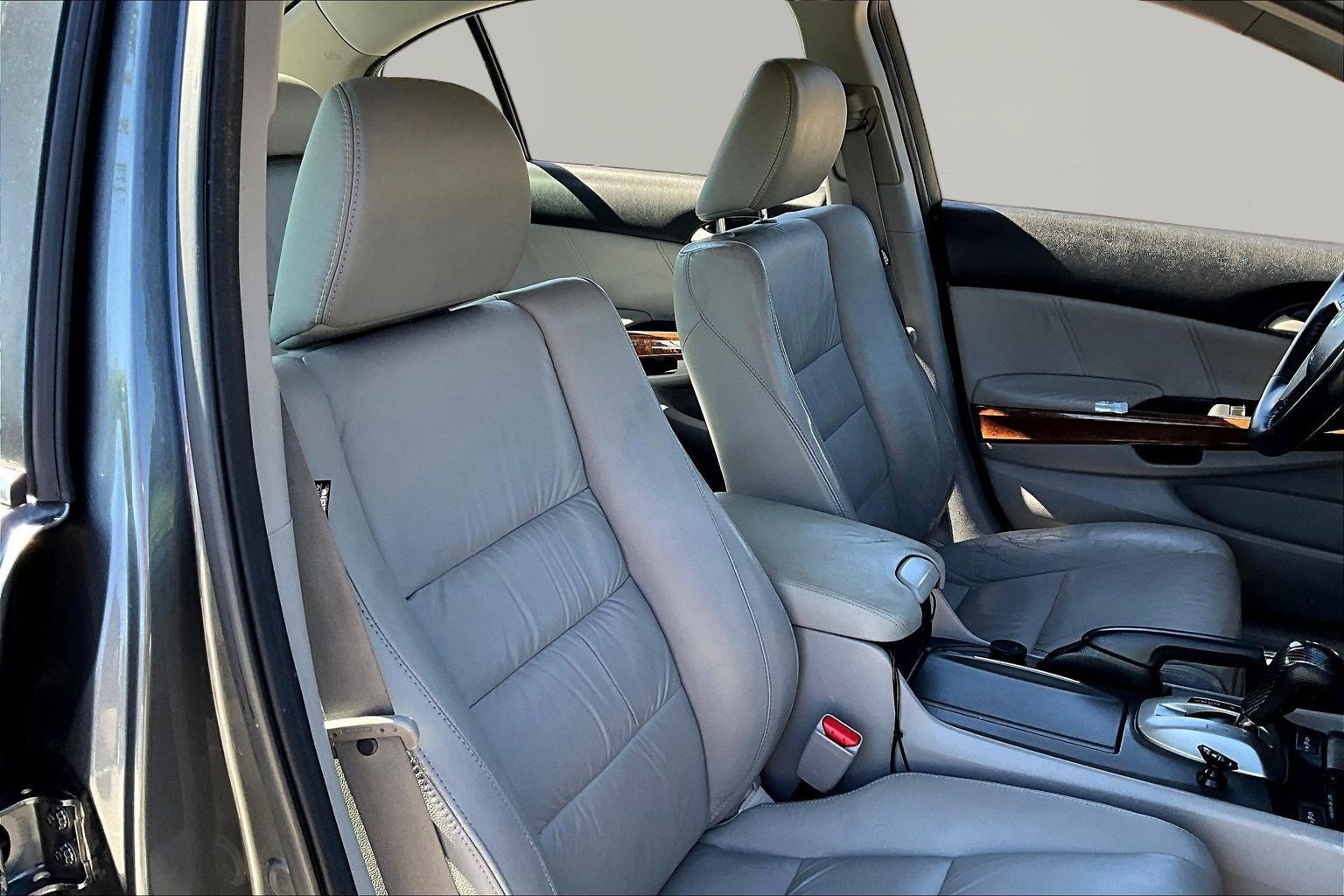 Used 2011 Honda Accord EX-L image 29