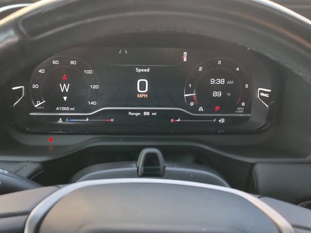 Used 2023 GMC Yukon XL Denali w/ Denali Reserve Package RWD image 12