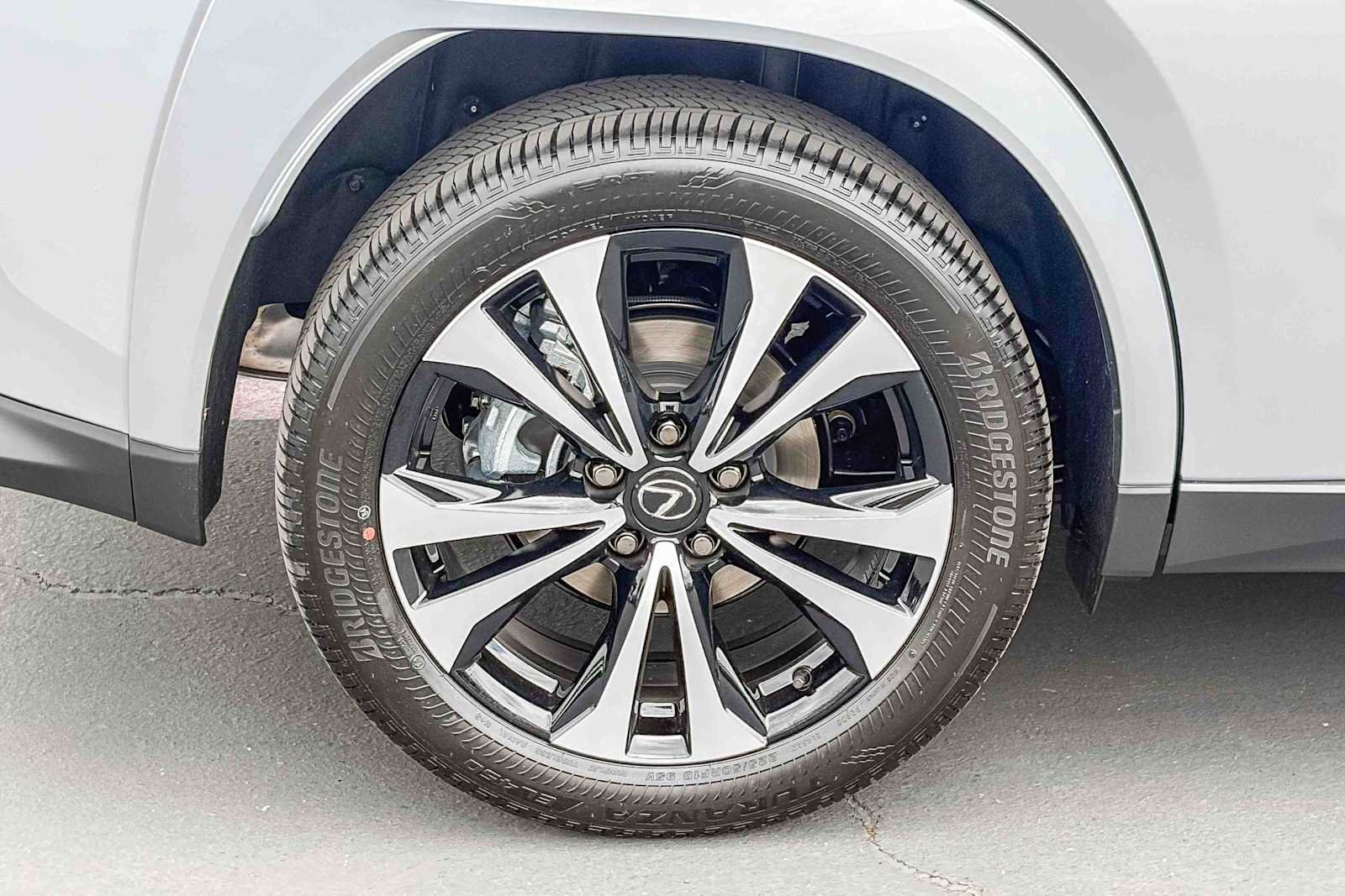 New 2026 Lexus UX 300h AWD image 10