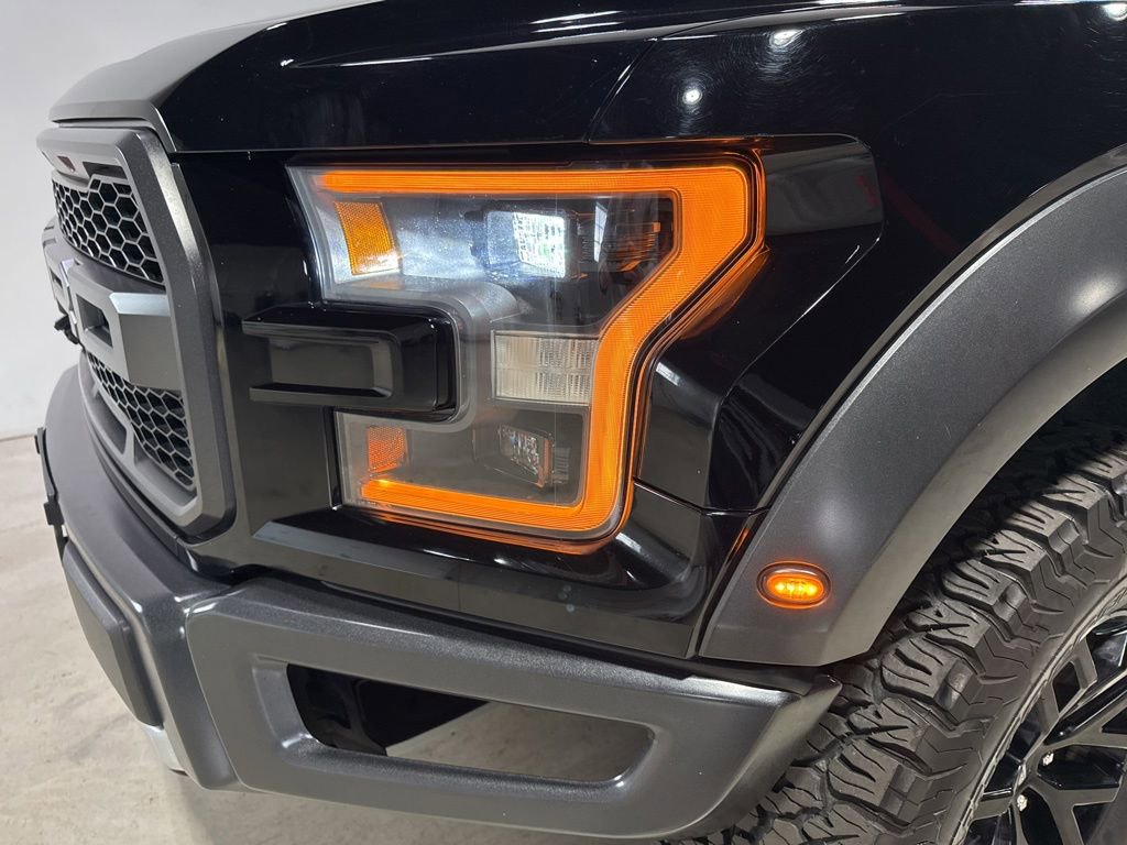 Used 2018 Ford F150 Raptor w/ Equipment Group 802A Luxury AWD/4WD image 12
