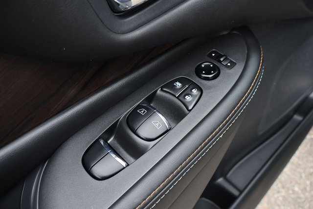 Used 2021 Nissan Murano Platinum w/ Cargo Package image 12