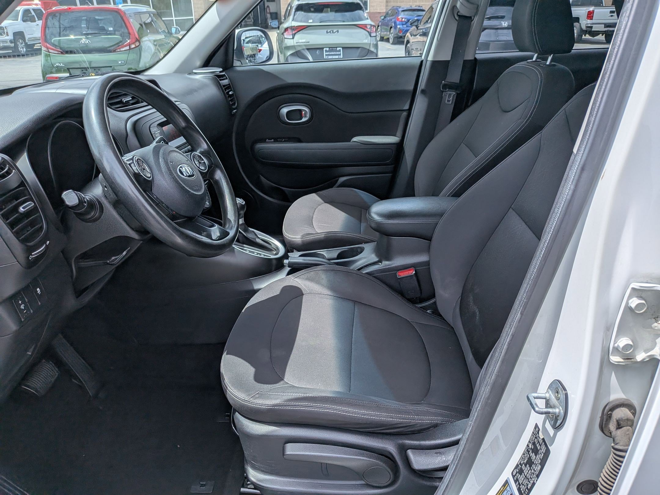 Used 2015 Kia Soul FWD image 23