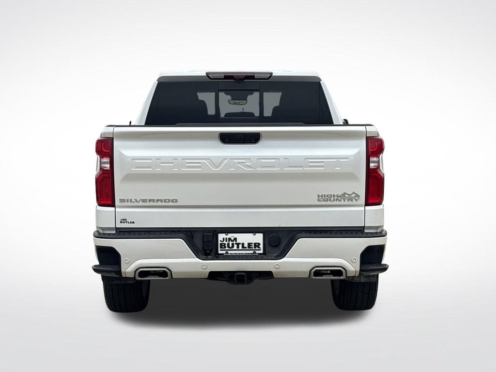 Used 2025 Chevrolet Silverado 1500 High Country AWD/4WD image 7