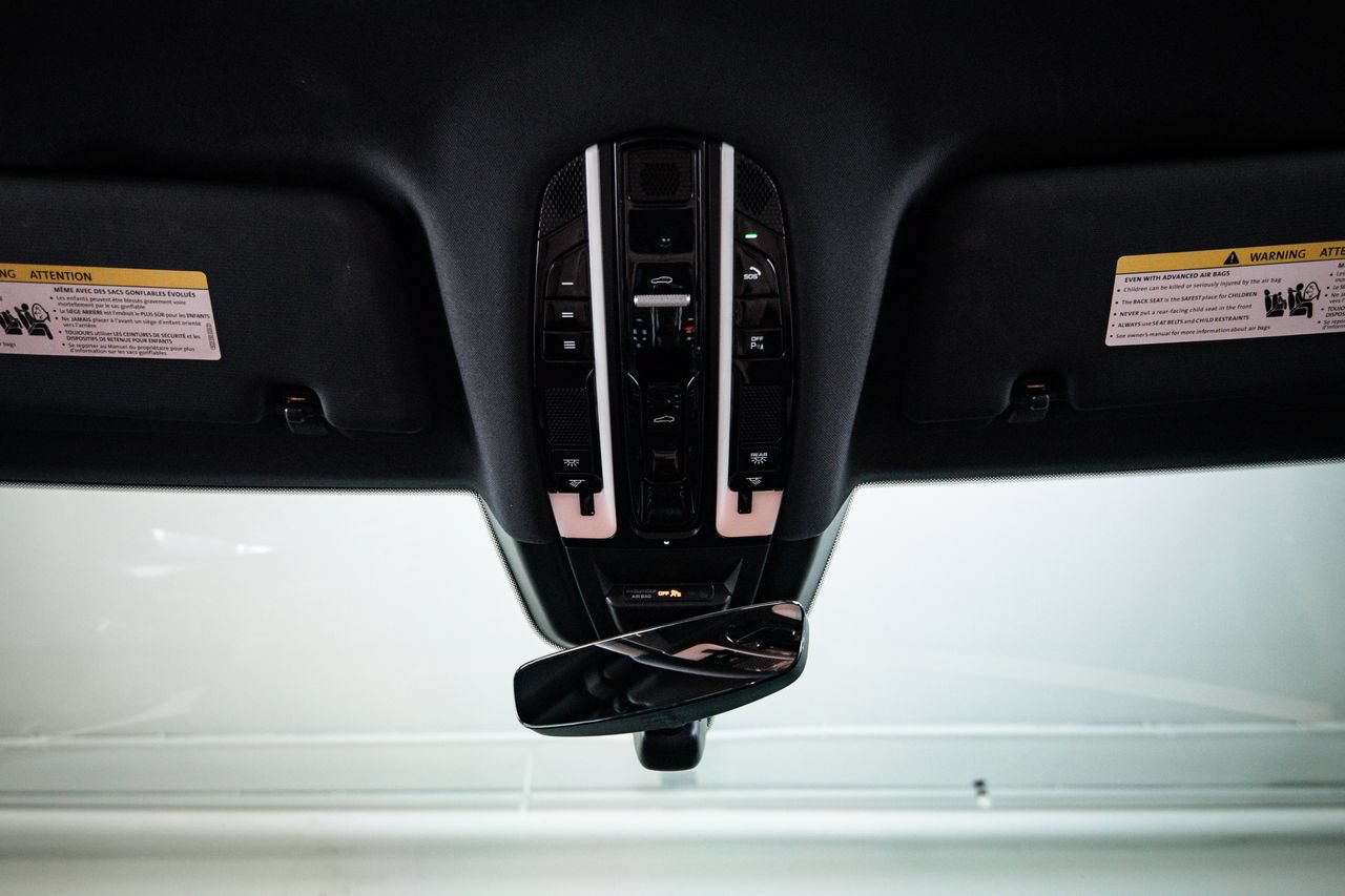Used 2019 Porsche Cayenne AWD/4WD image 20