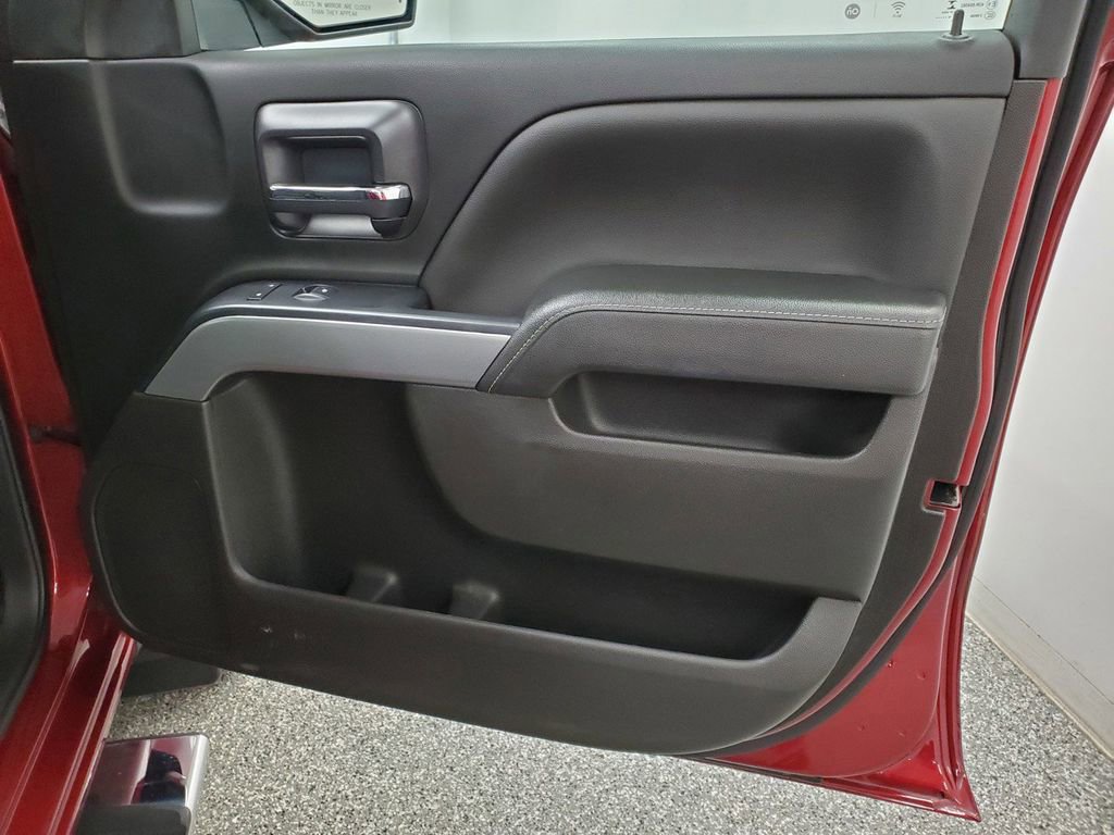 Used 2018 Chevrolet Silverado 1500 LT w/ All Star Edition image 19