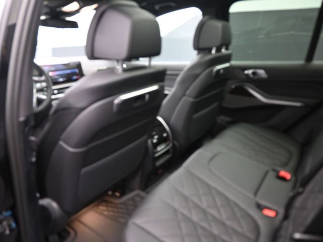 New 2026 BMW X5 xDrive50e w/ Climate Comfort Package image 12