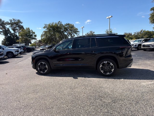 New 2027 Chevrolet Traverse LT w/ Sun and Wheel Package FWD image 6