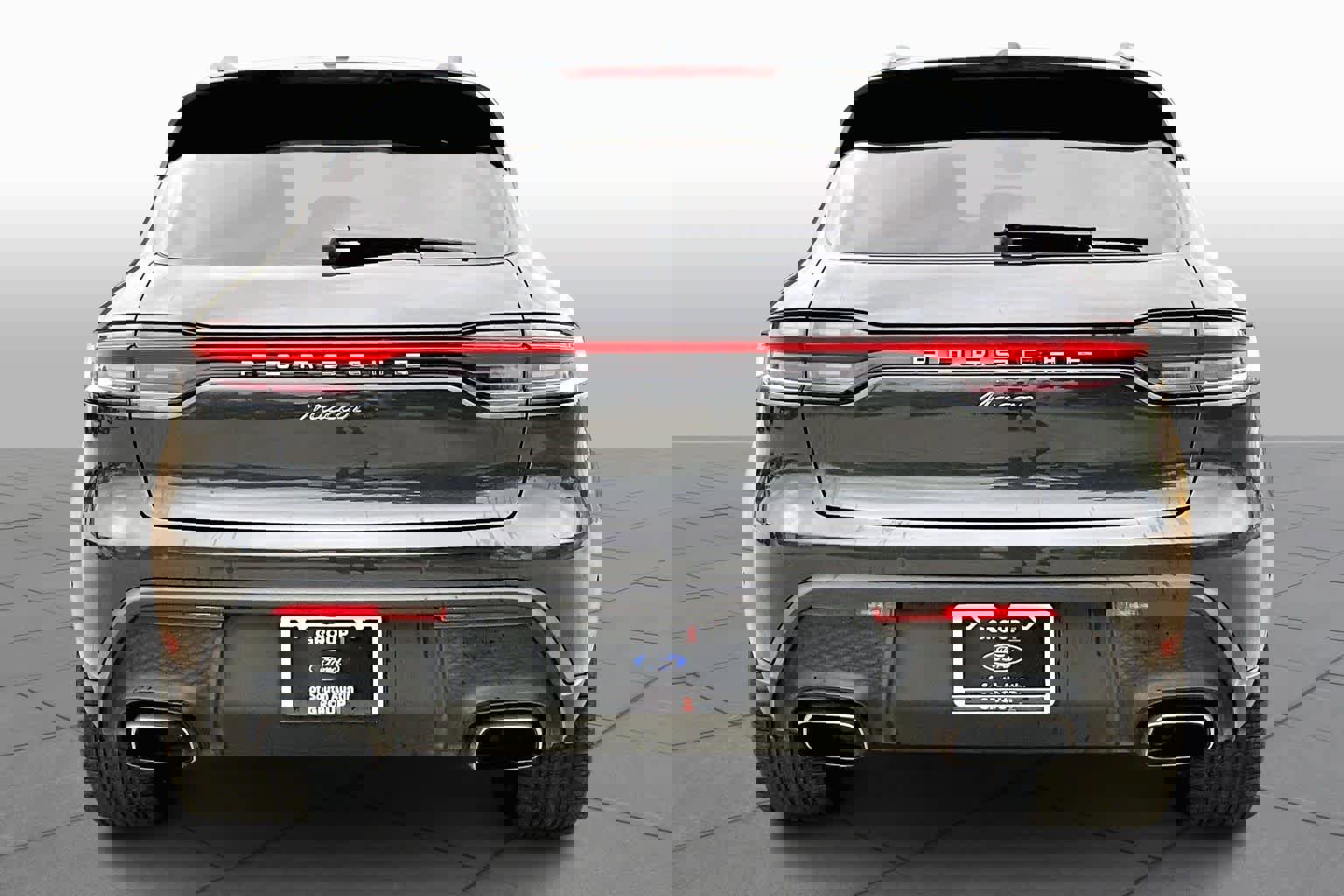 Used 2022 Porsche Macan image 4