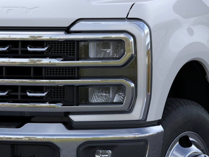 New 2026 Ford F350 XLT w/ XLT Premium Package AWD/4WD image 18