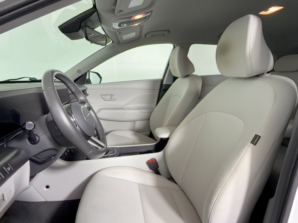 Used 2025 Hyundai Kona SEL AWD/4WD image 5