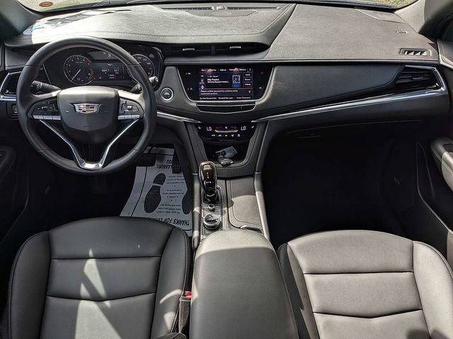 Certified 2021 Cadillac XT6 Luxury FWD image 16