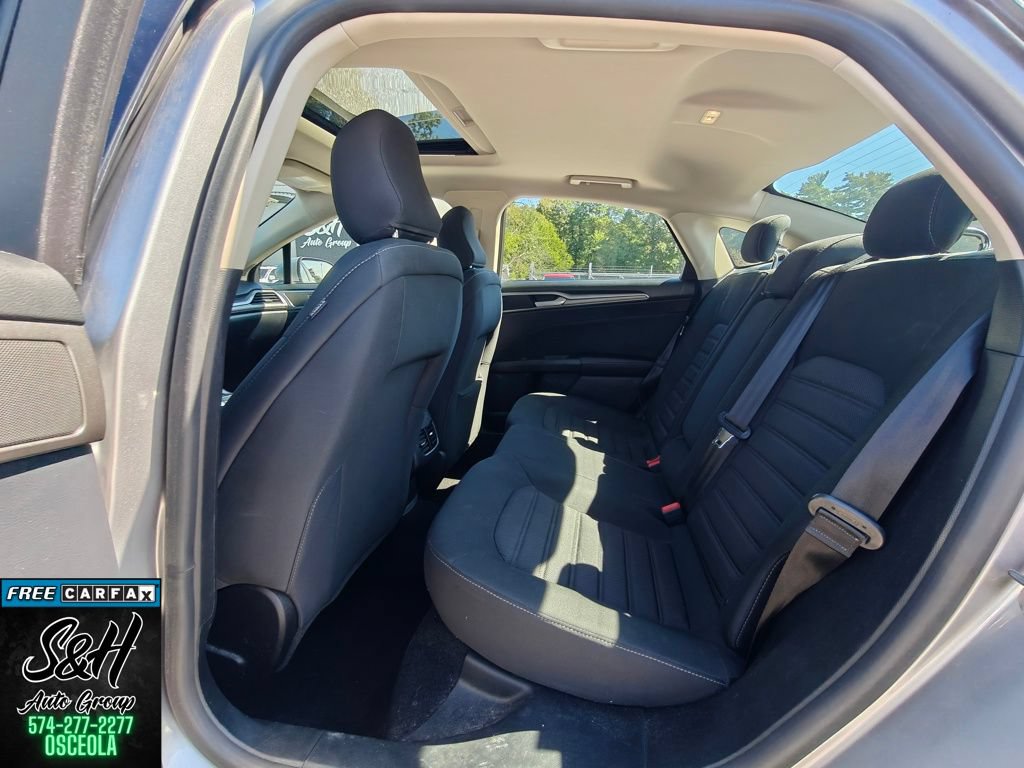 Used 2020 Ford Fusion SE AWD/4WD image 18