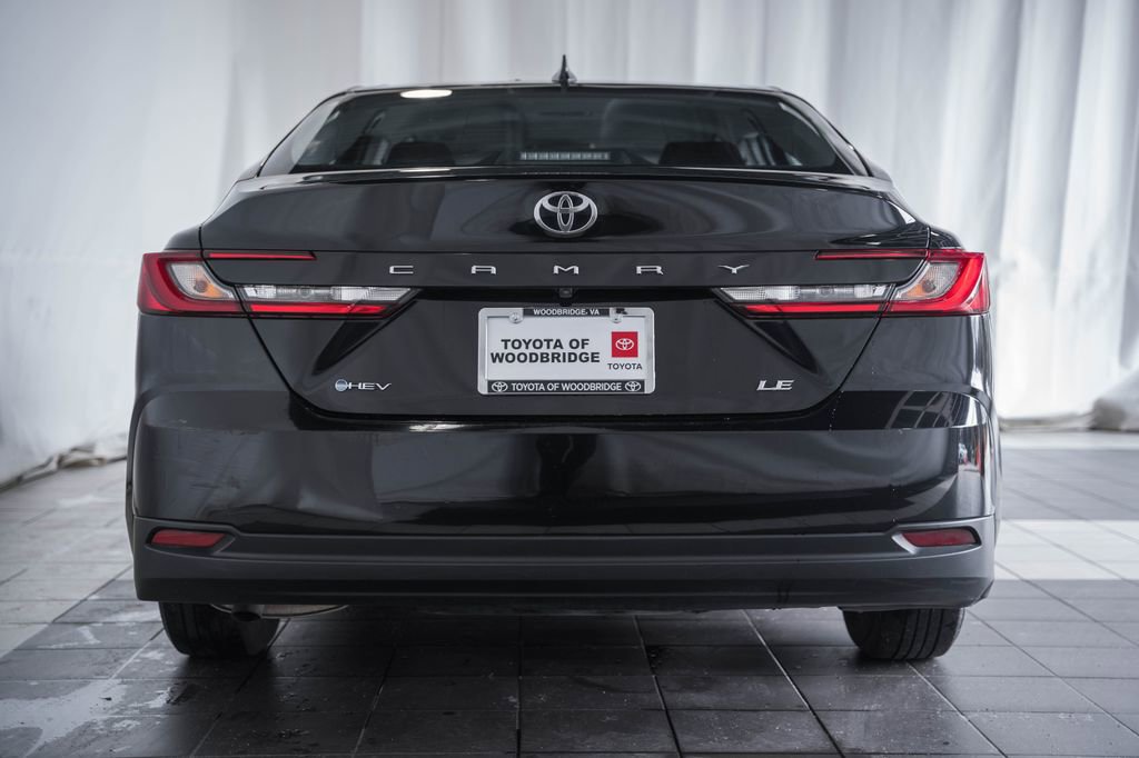 Used 2025 Toyota Camry LE FWD image 5