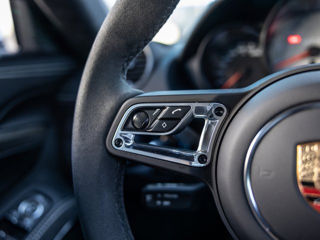 Used 2025 Porsche 718 Cayman GT4 image 34