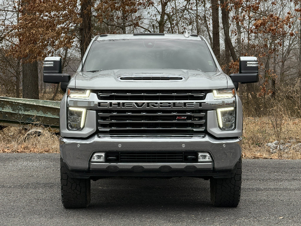 Used 2022 Chevrolet Silverado 2500 LTZ w/ LTZ Convenience Package image 16