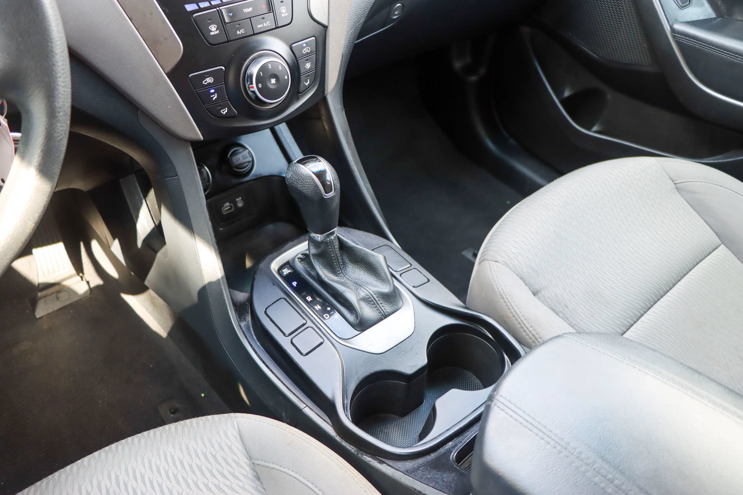 Used 2017 Hyundai Santa Fe Sport FWD image 36