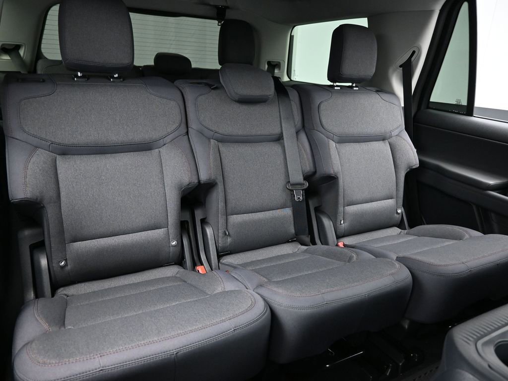 New 2025 Ford Expedition Active image 33
