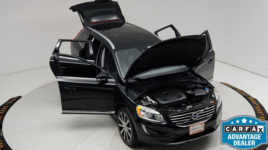 Used 2016 Volvo XC60 T5 Premier w/ Proximity Package FWD image 28