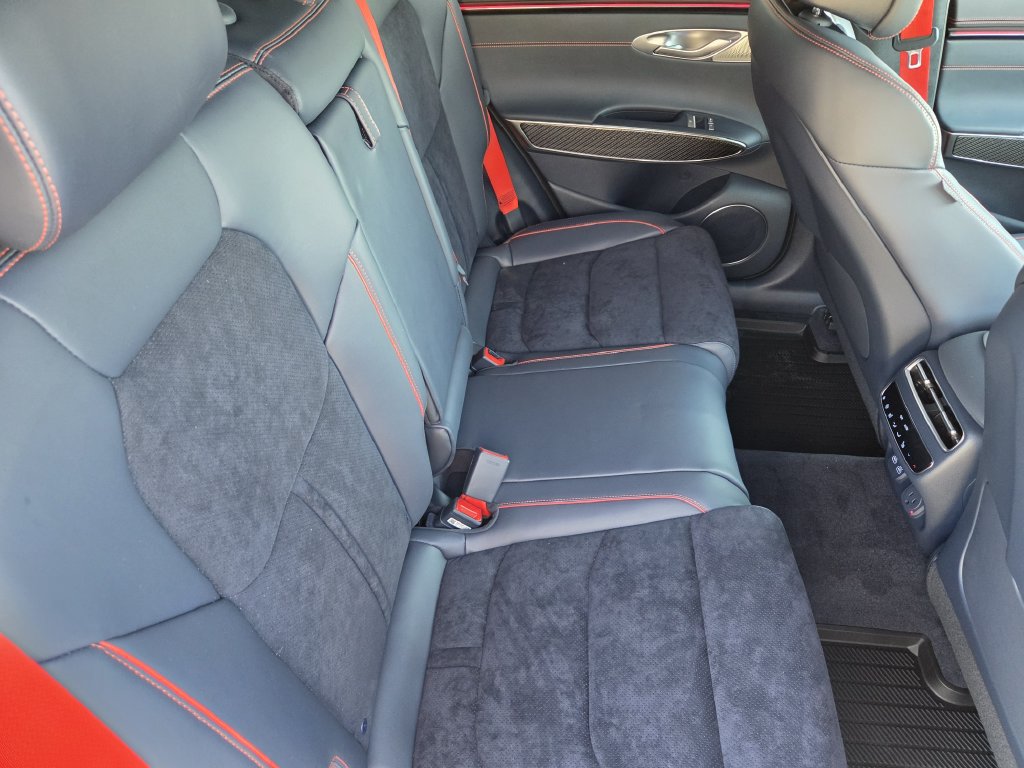 New 2027 Genesis GV70 3.5T Prestige AWD/4WD image 33