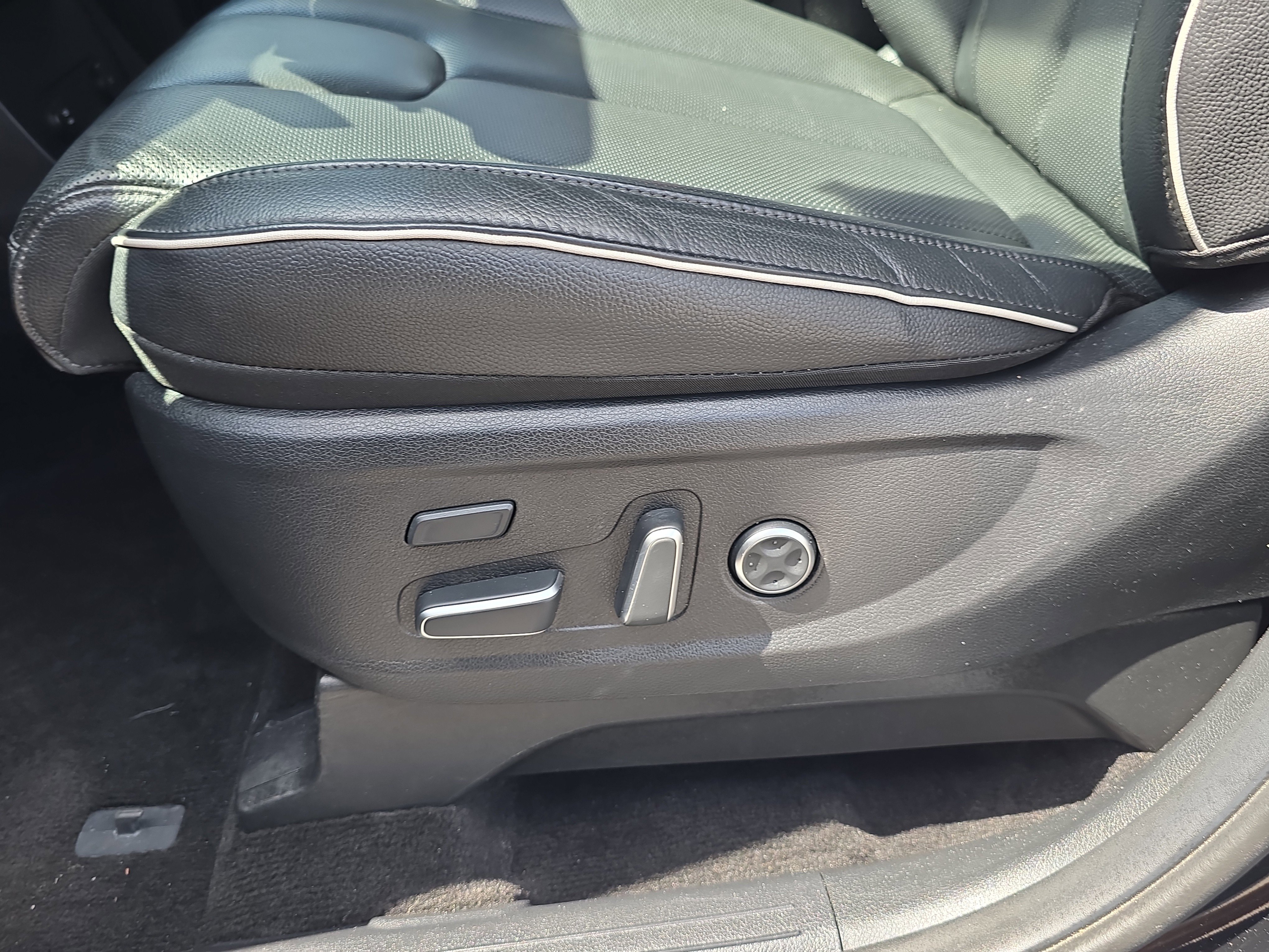 Used 2024 Hyundai Palisade Limited image 22