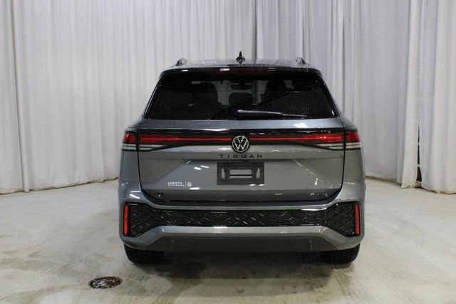 New 2026 Volkswagen Tiguan SE R-Line AWD/4WD image 22