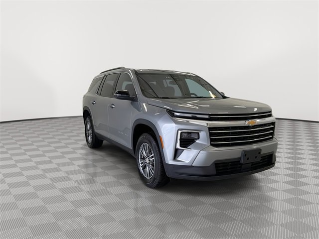 Certified 2025 Chevrolet Traverse LT image 2