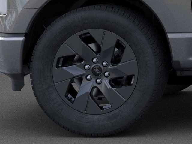 New 2025 Ford F150 Lightning Lariat image 19