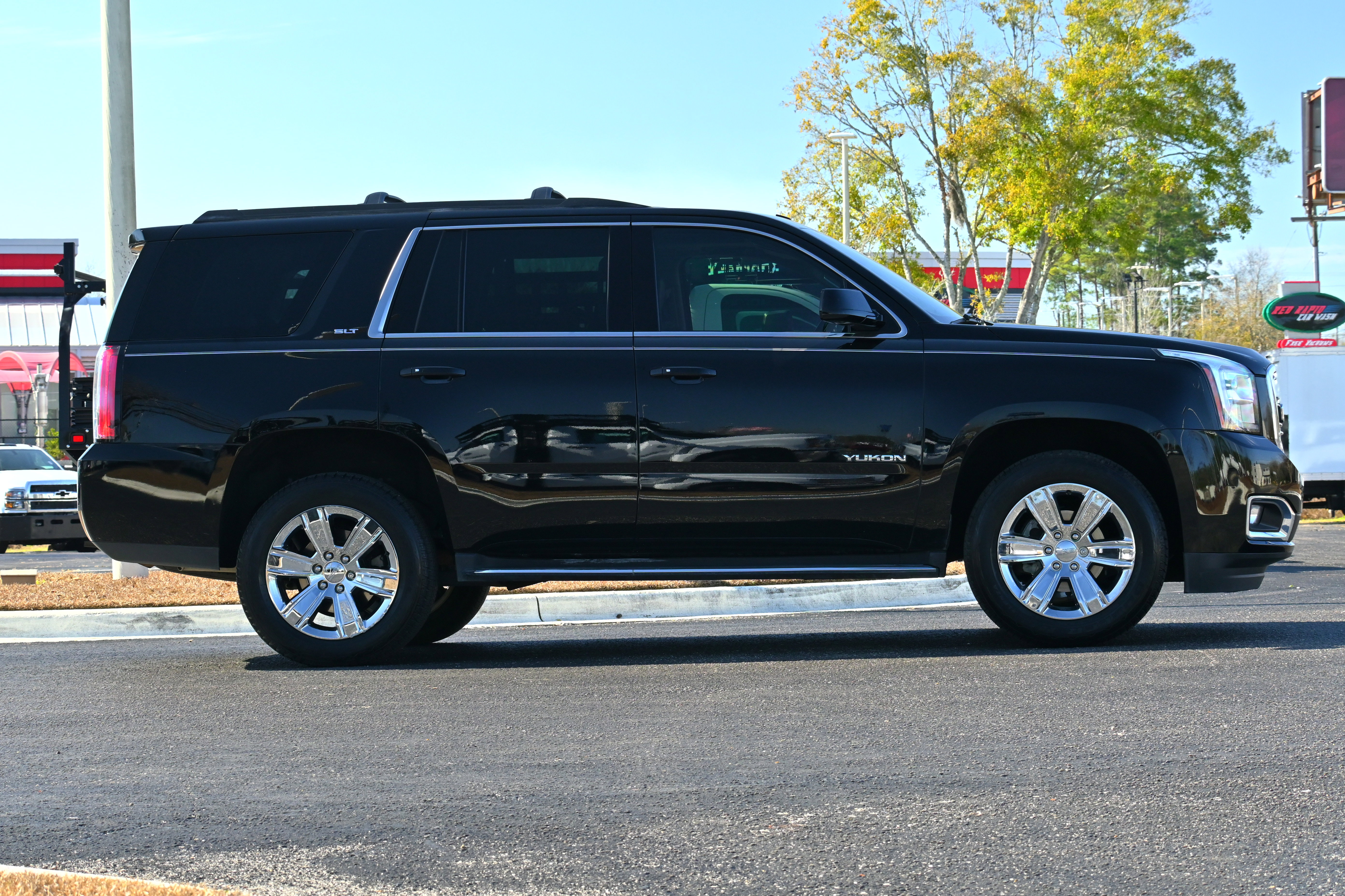 Used 2019 GMC Yukon SLT w/ Open Road Package image 7