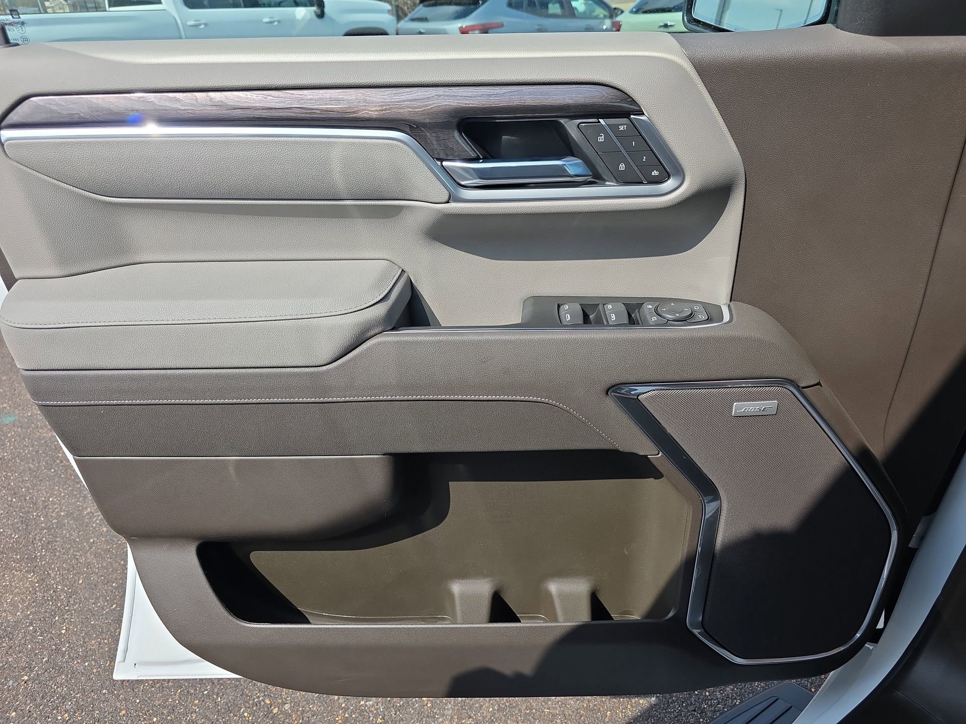 New 2026 Chevrolet Silverado 1500 LTZ w/ Technology Package AWD/4WD image 18