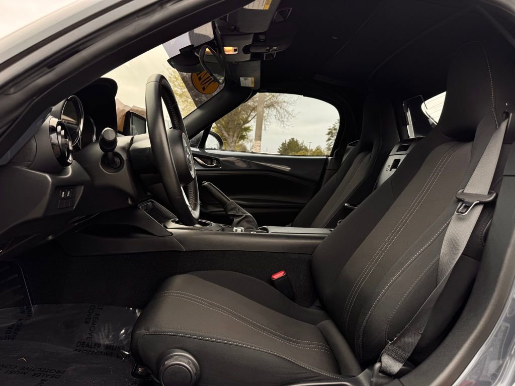 Used 2021 MAZDA MX-5 Miata Club RWD image 14