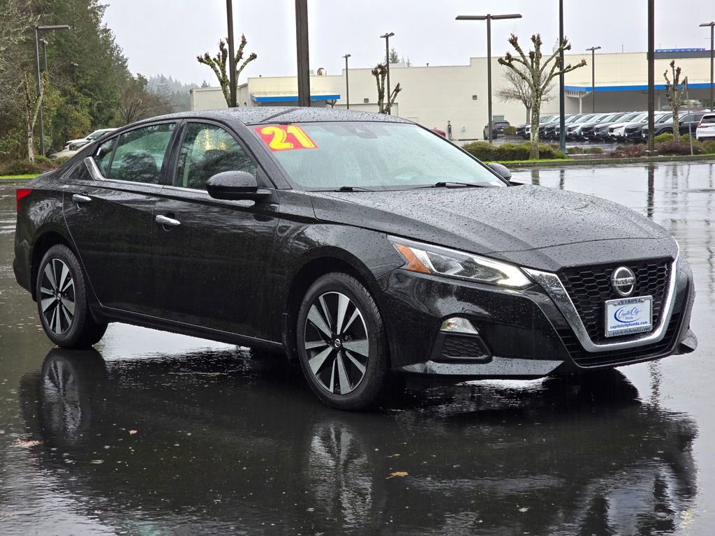 Used 2021 Nissan Altima 2.5 SV image 3