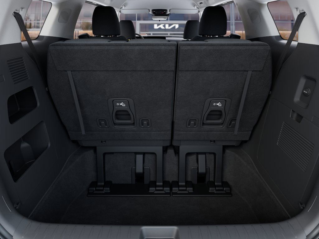 Certified 2026 Kia Carnival LX FWD image 19