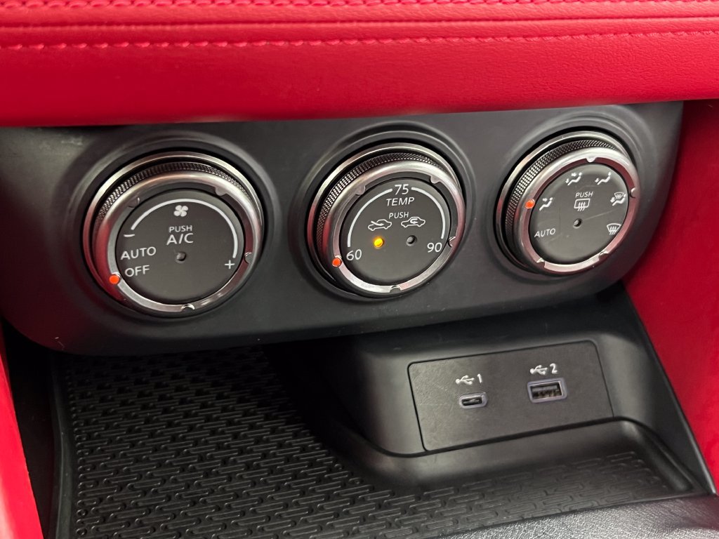Used 2024 Nissan Z Performance w/ Floor Mat Package RWD image 26