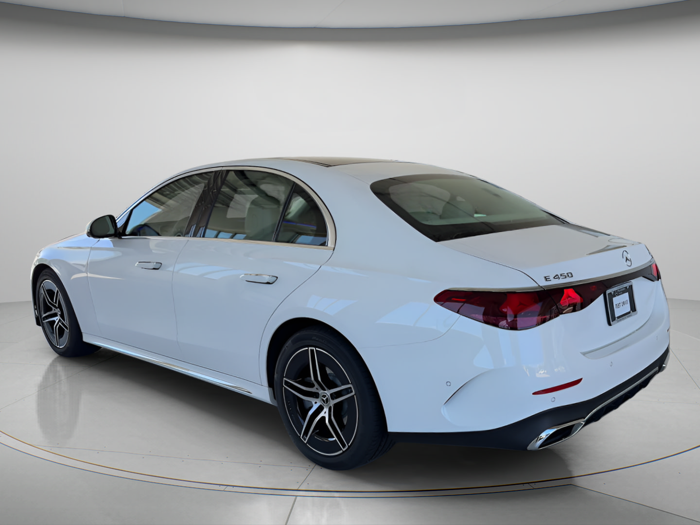 New 2026 Mercedes-Benz E 450 4MATIC Sedan image 7