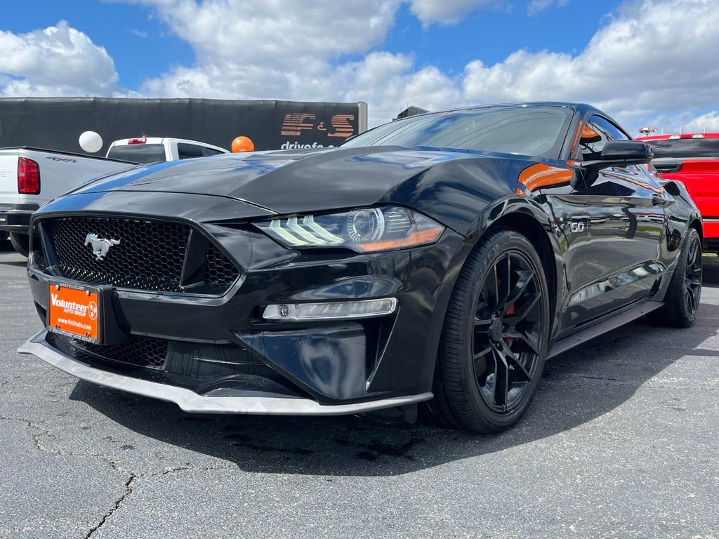 Used 2018 Ford Mustang GT RWD image 4