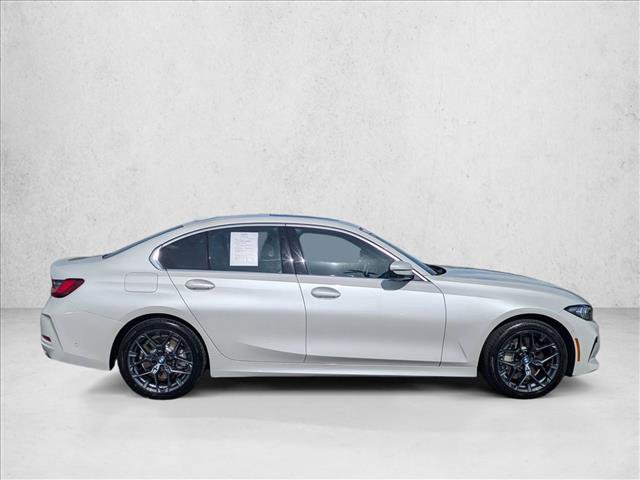 Used 2025 BMW 330i Sedan image 4