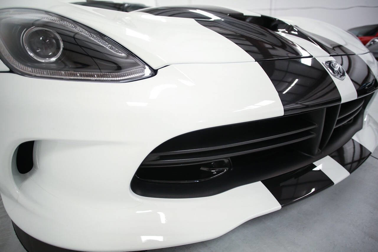 Used 2015 Dodge Viper w/ Quick Order Package 22J GT image 8