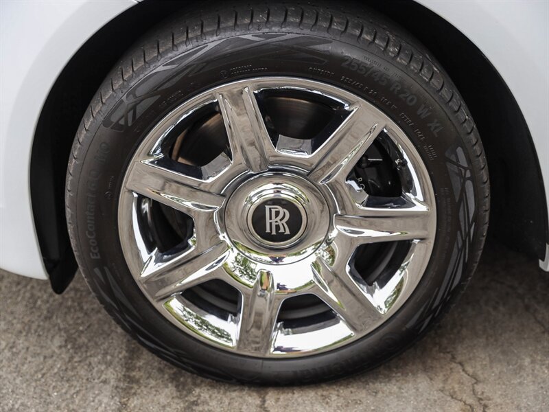 Used 2012 Rolls-Royce Ghost RWD image 18