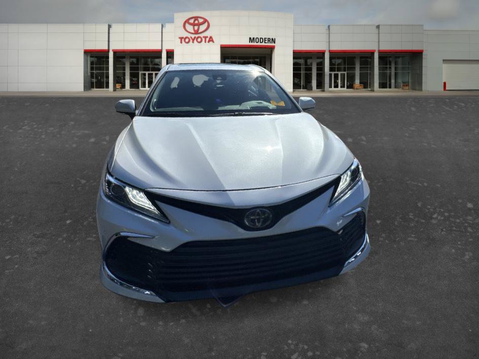 Used 2023 Toyota Camry XLE w/ Navigation Package FWD image 6