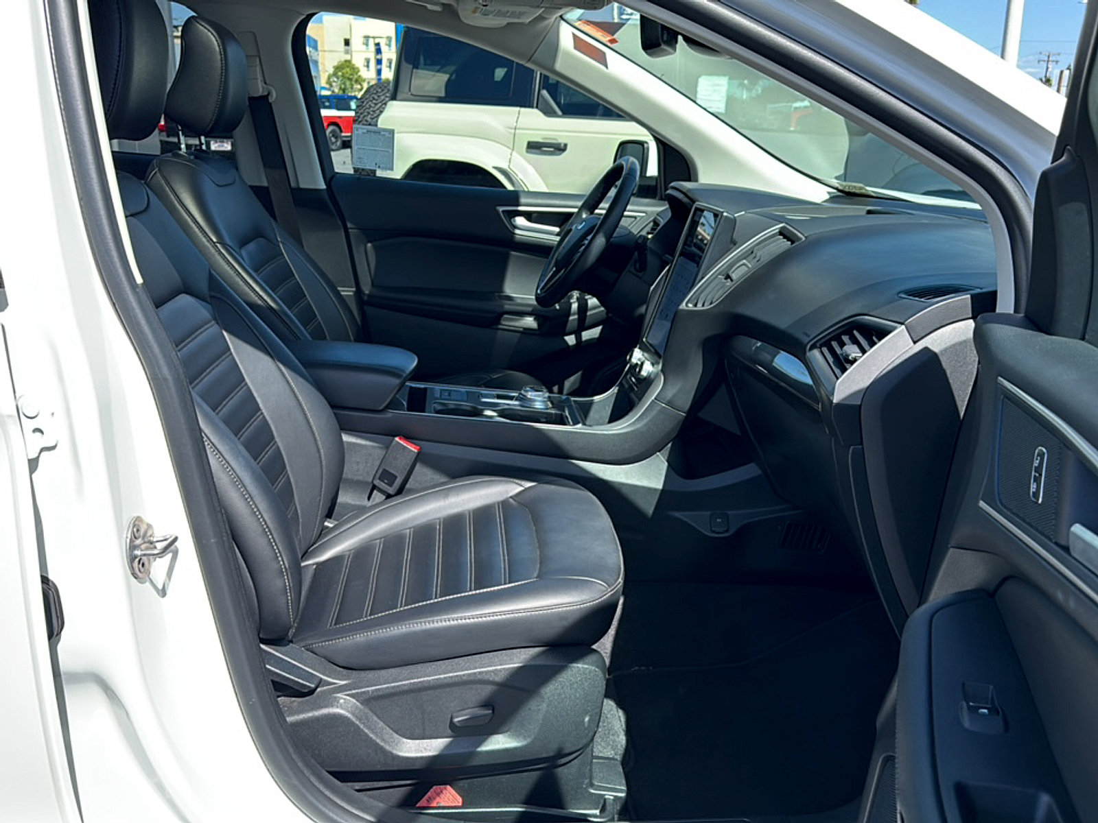 Used 2024 Ford Edge SEL w/ Convenience Package AWD/4WD image 6