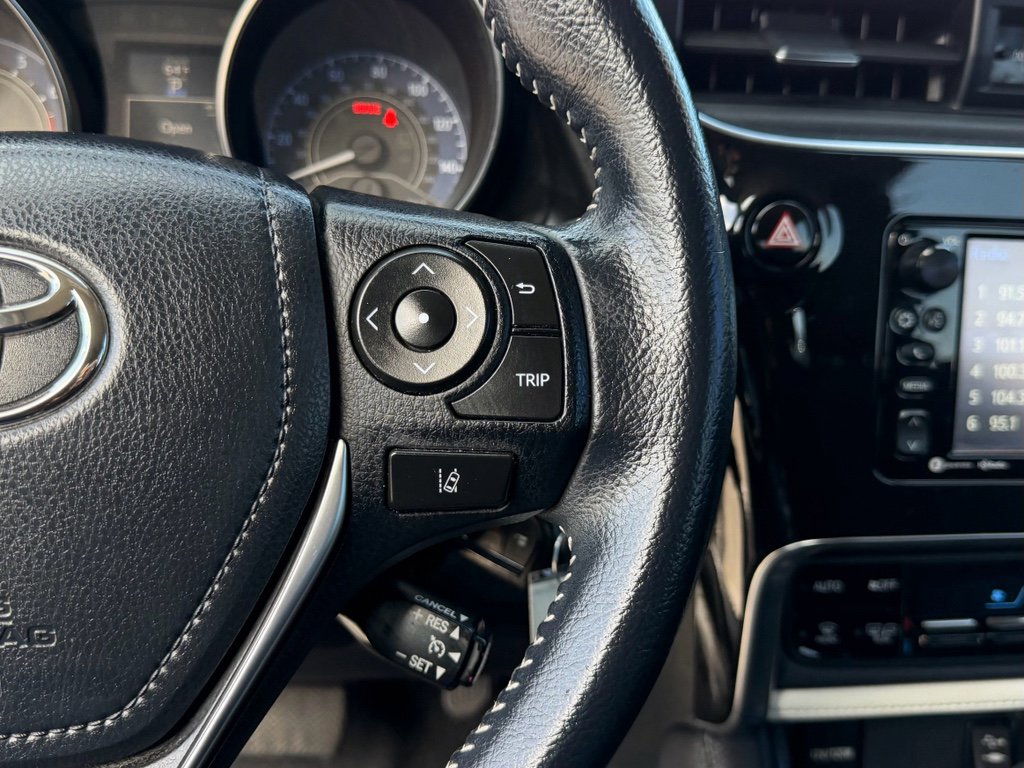 Used 2018 Toyota Corolla iM image 22