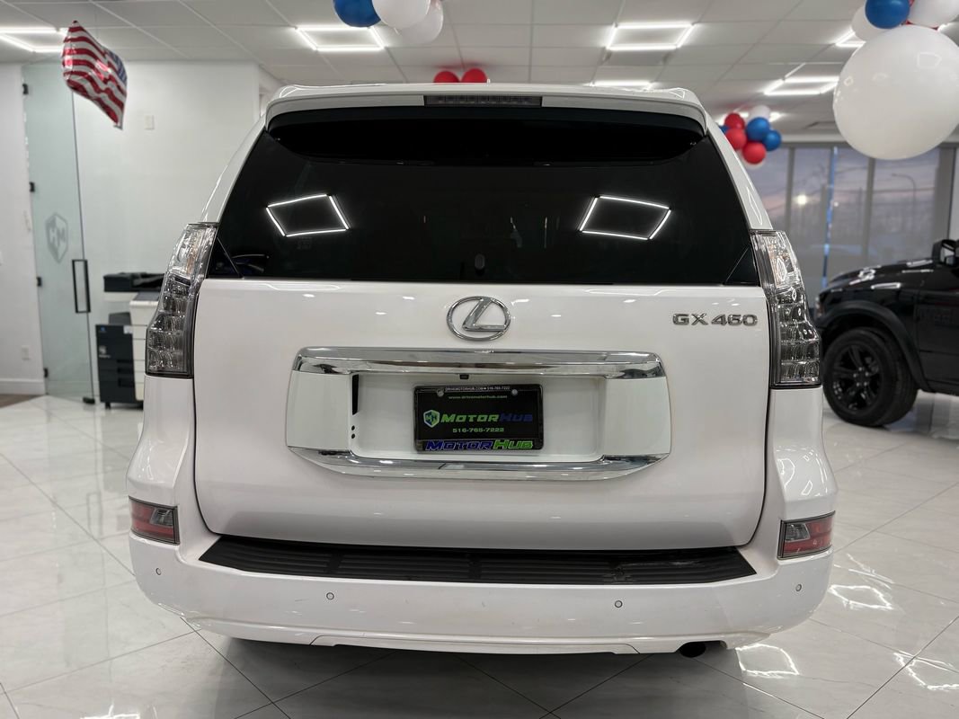 Used 2018 Lexus GX 460 Premium w/ Premium Package image 11