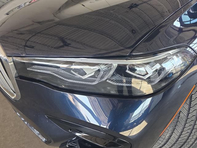 Used 2022 BMW X7 xDrive40i w/ M Sport Package AWD/4WD image 35