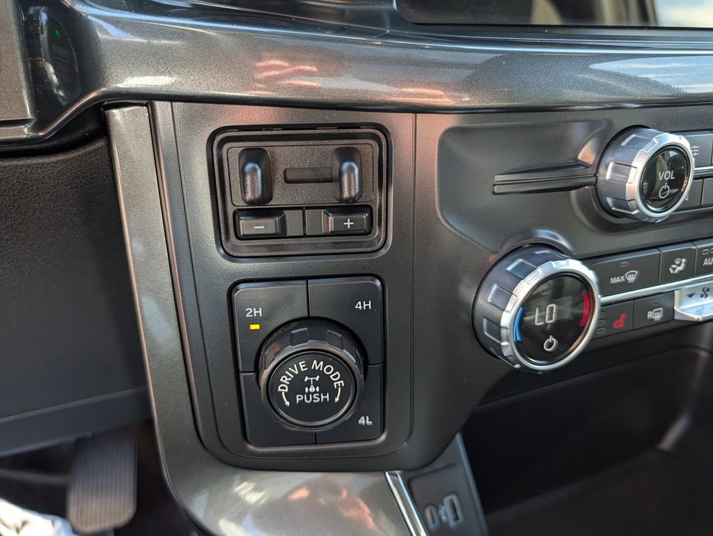 Certified 2021 Ford F150 XLT w/ Equipment Group 302A High image 20