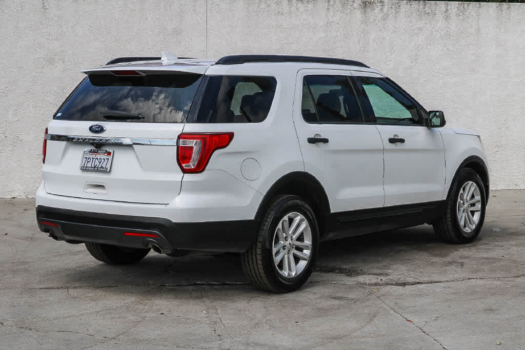 Used 2016 Ford Explorer FWD image 6