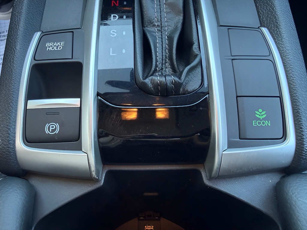 Certified 2021 Honda Civic EX-L image 29
