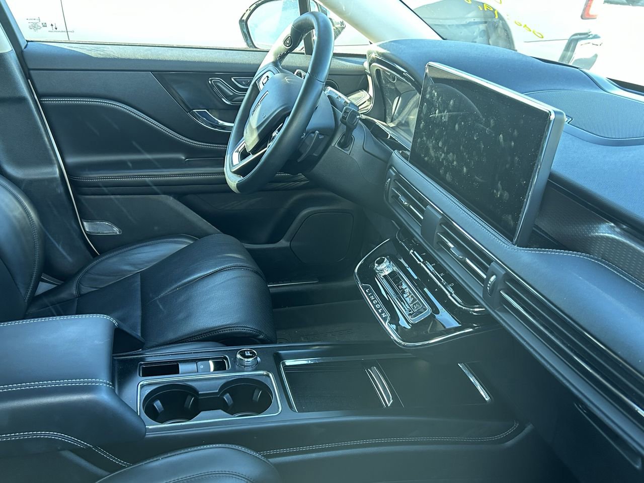 Used 2023 Lincoln Corsair Reserve w/ Equipment Group 202A image 7