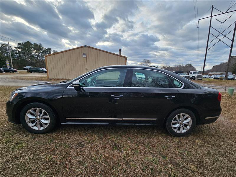 Used 2016 Volkswagen Passat 1.8T S image 4