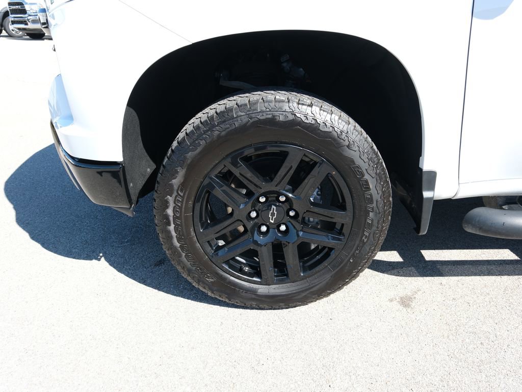 Used 2025 Chevrolet Silverado 1500 LT Trail Boss w/ Convenience Package II image 13