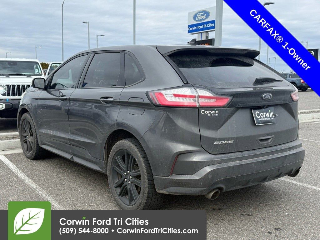 Used 2020 Ford Edge ST-Line w/ Cold Weather Package image 12